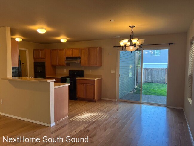 Building Photo - 4 br, 2.5 bath House - 1956 Bob's Hollow Ln