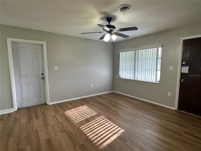 Foto del edificio - 1014 Park Manor Dr