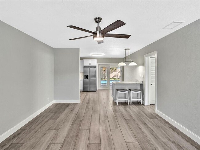 Foto del edificio - 541 NE 18th St