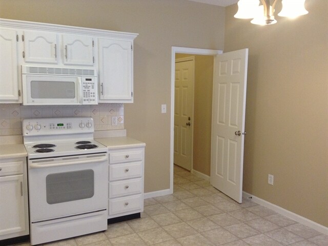 Foto del edificio - 4094 Ash Lawn Rd