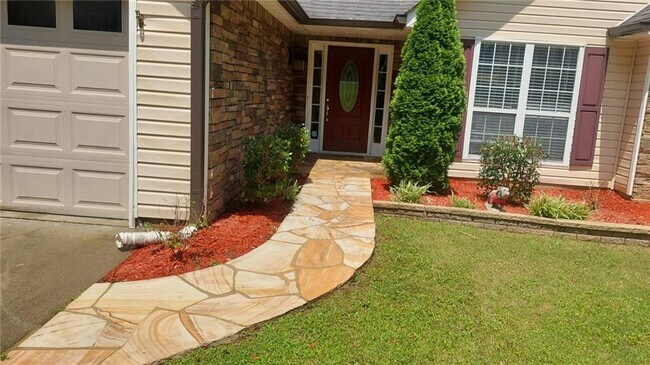 Foto del edificio - 4215 Hamilton Walk Dr