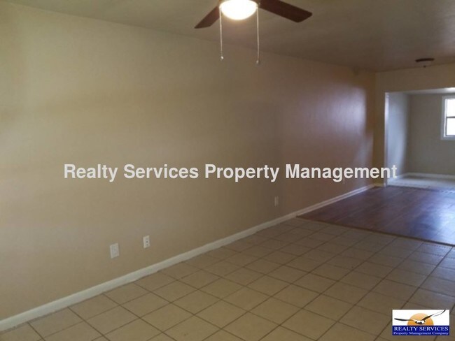Building Photo - 2267 Jeffcott St
