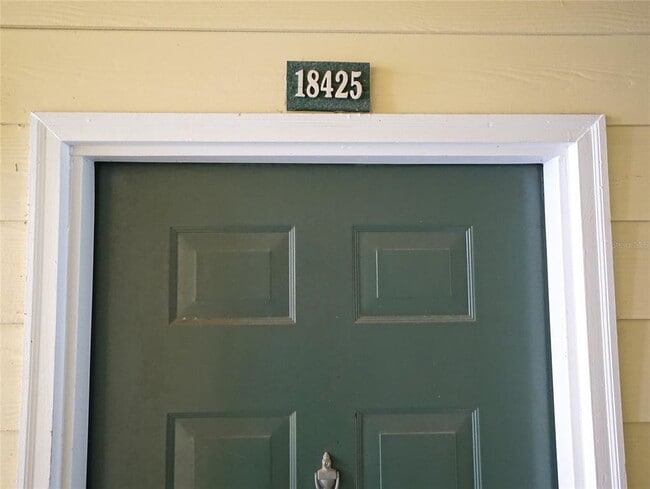 Building Photo - 18425 Bridle Club Dr