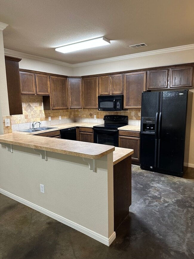Building Photo - Robinson ISD Townhouse
