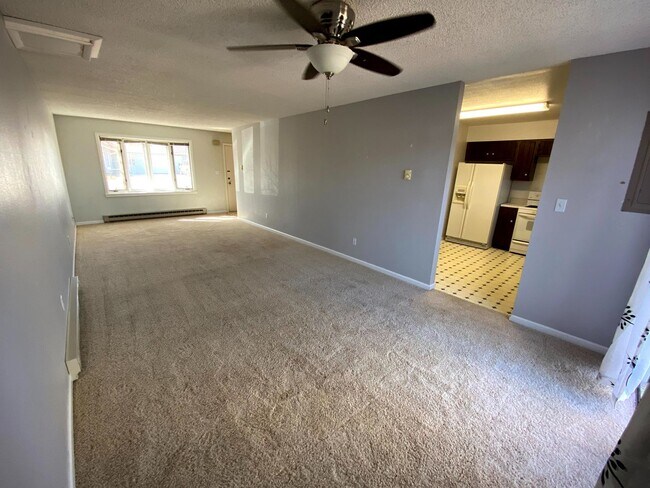 Foto del edificio - 2110 Prairie Rd
