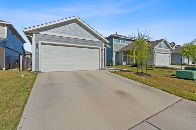 Building Photo - 10800 Blacket Dr