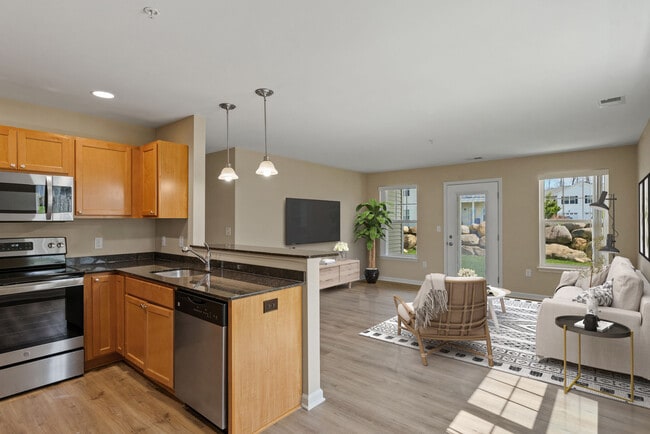 Building Photo - Stonebridge Enclave