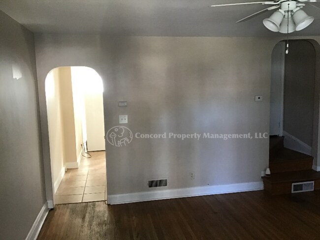 Foto del edificio - 225 Willow Ave