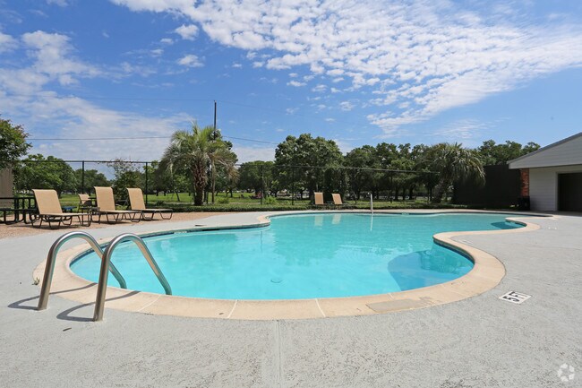 Parkside Place Apartments Pasadena, TX