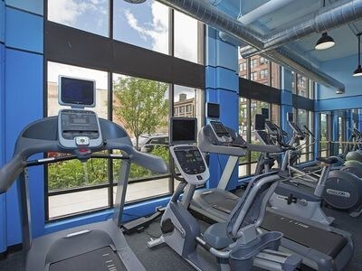 Foto del edificio - 2310 S Michigan Ave