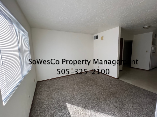 Building Photo - 2 Bed, 1.5 Bath