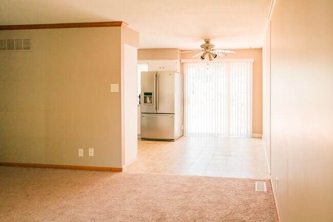 Foto del edificio - 11745 Hollycrest Drive