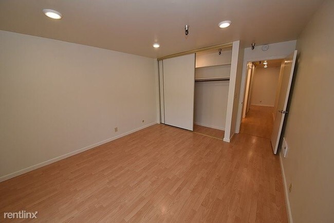Building Photo - 4421 Gilbert St