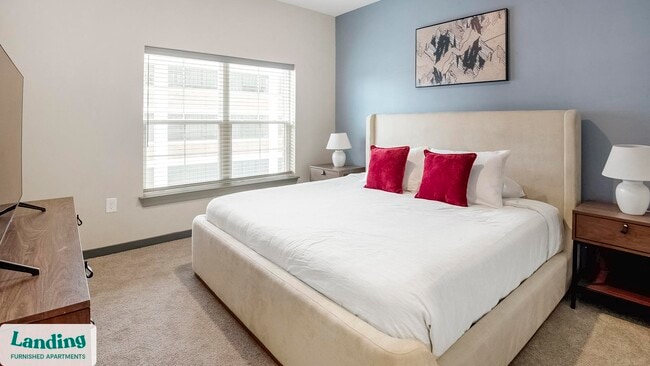 Building Photo - 645 N Front St