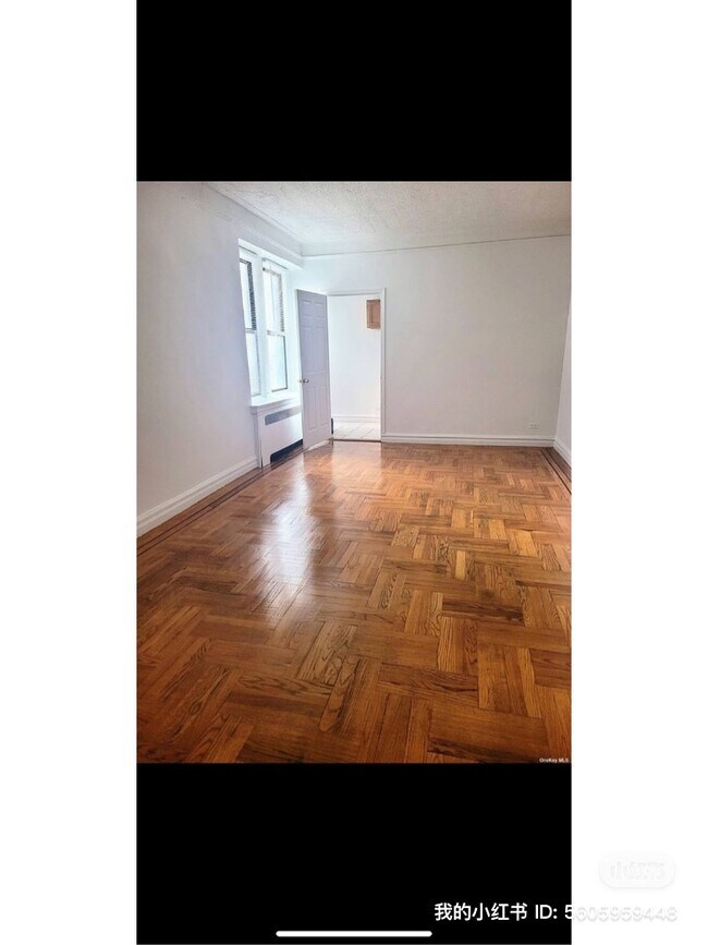 Foto del edificio - 4355 Kissena Blvd