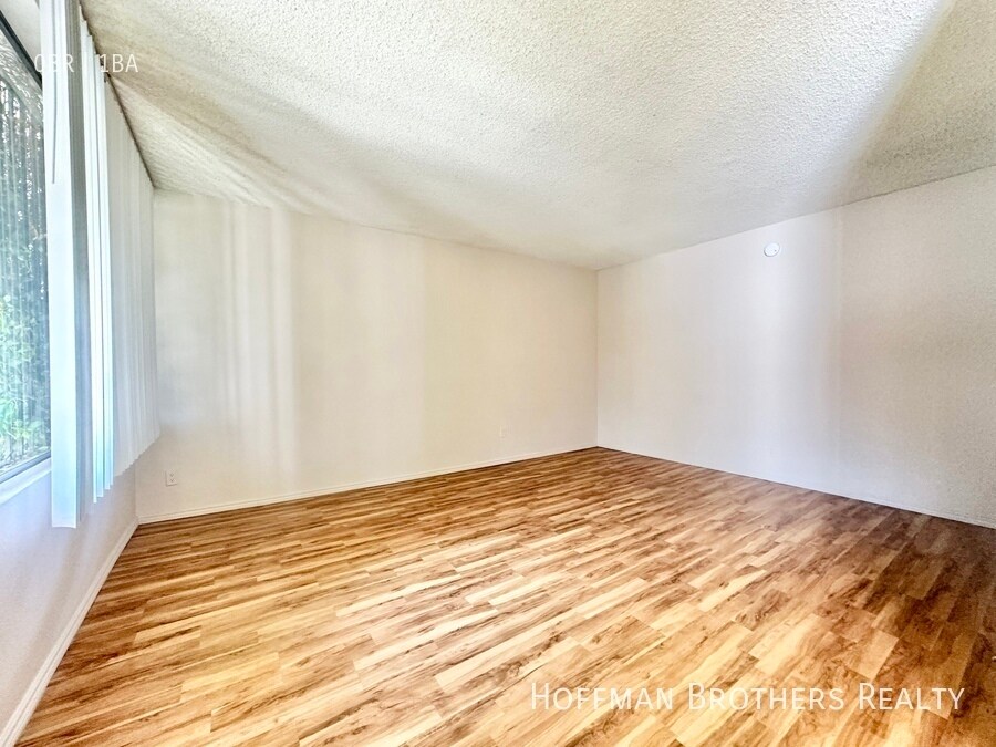 Building Photo - 505 La Fayette Park Pl