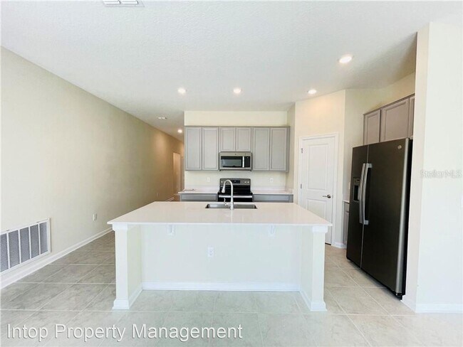 Foto del edificio - 3 br, 2 bath House - 16417 Fernridge St
