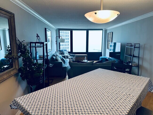 Foto del edificio - 5320 N Sheridan Rd
