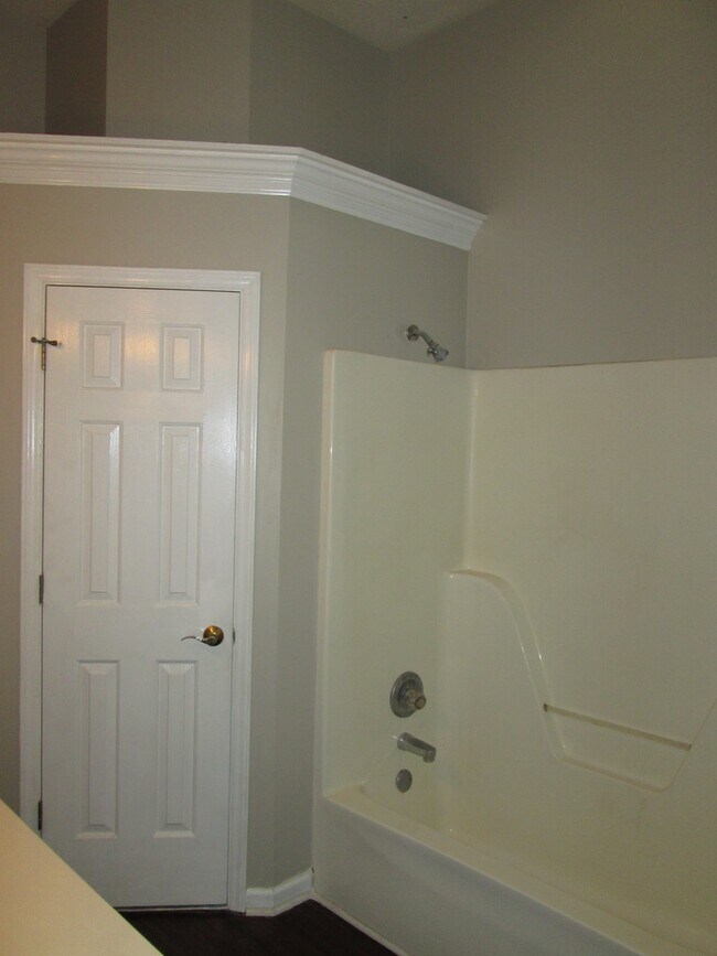Foto del edificio - Barfield Area 3 bed 2 bath with a backyard