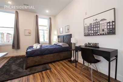 Foto del edificio - 2736 W Girard Ave