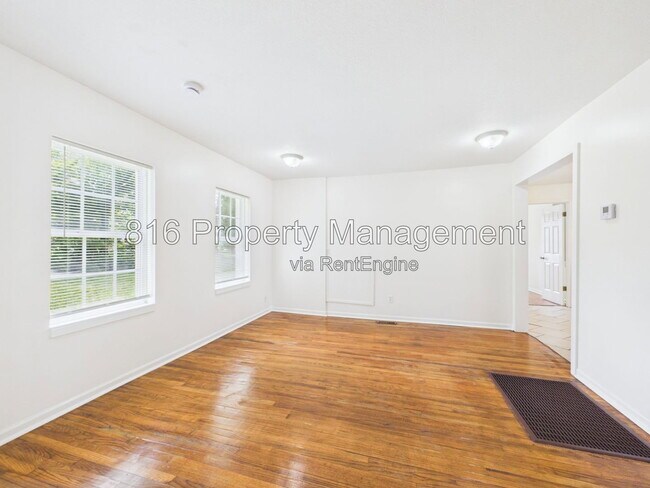 Foto del edificio - 7924 Agnes Ave