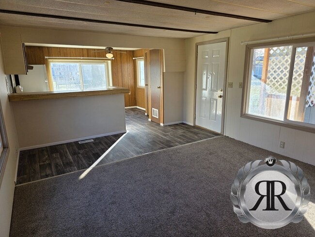 Foto del edificio - 2 Bedroom, 1 bath, Singlewide Manufactured Home in Selah