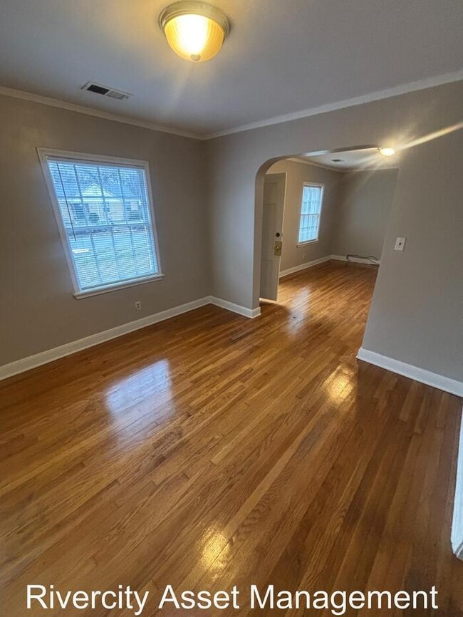 Building Photo - BERCLAIR BEAUTY!!!!!! YOU DON'T WANT TO MISS THIS ONE!!!