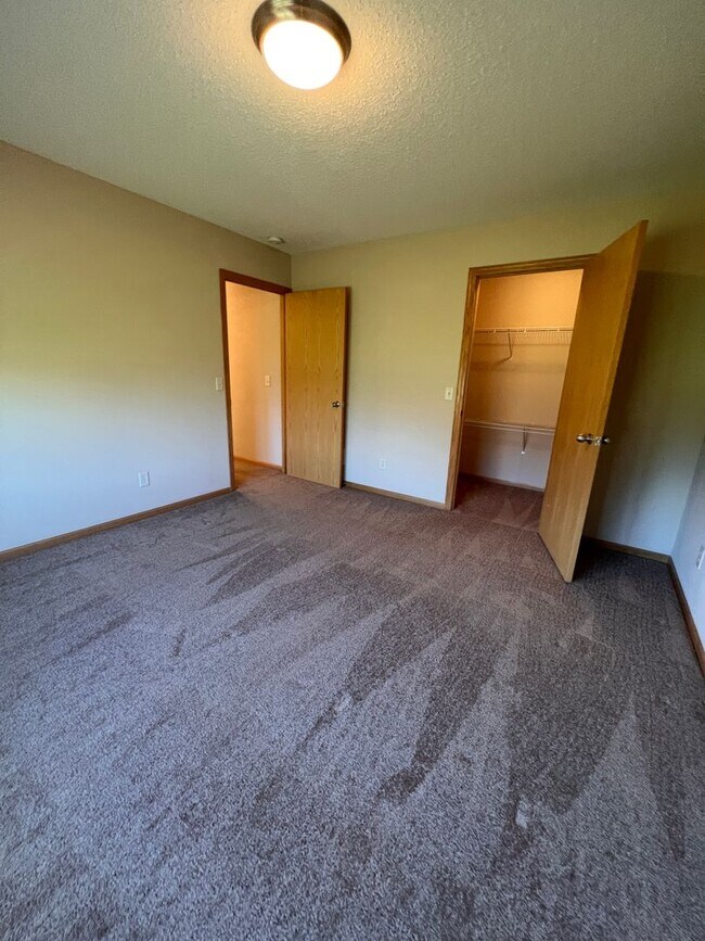 Foto del edificio - 2 Bedroom, 1.5 Bath Town Home