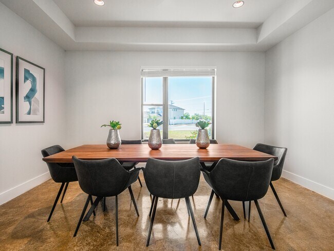 Foto del edificio - 2718 Meadowood Heights