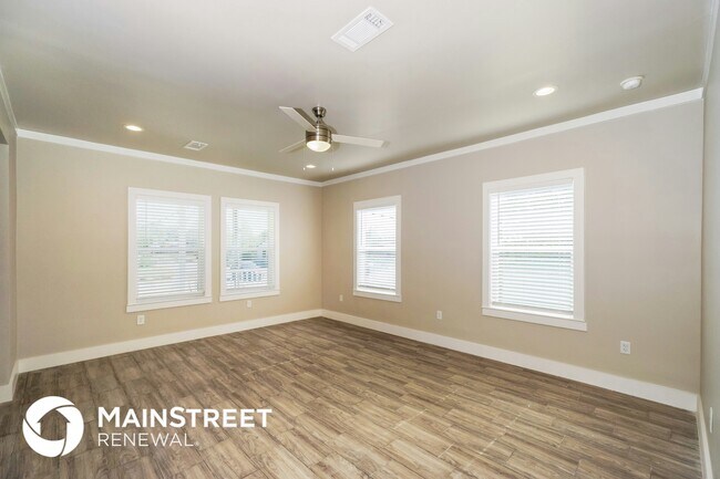 Building Photo - 278 Corliss