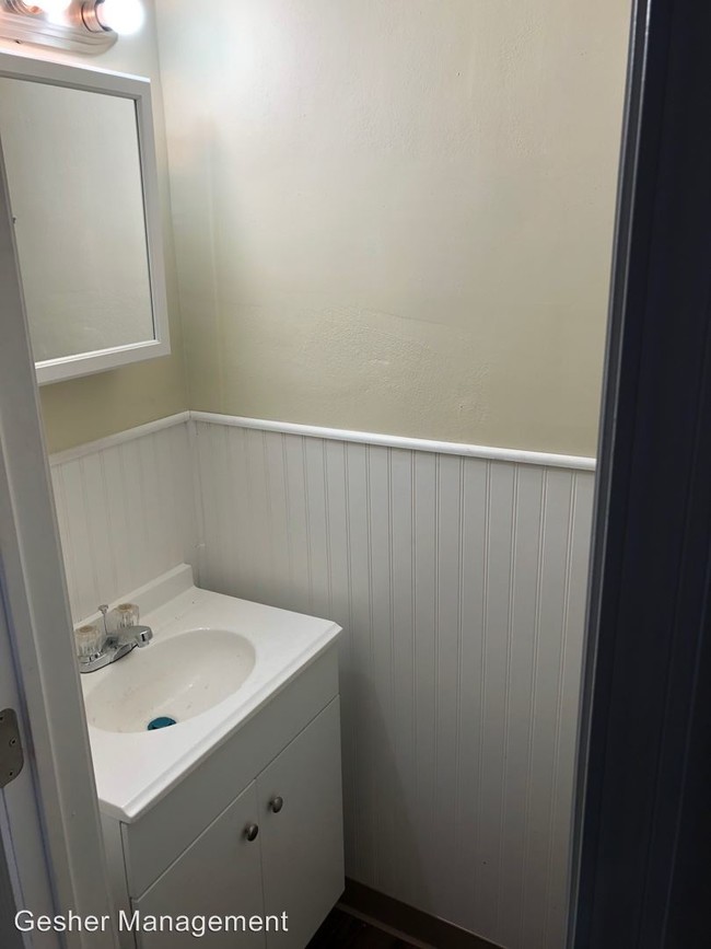 Building Photo - 3 br, 1.5 bath House - 124 Idlewood Rd
