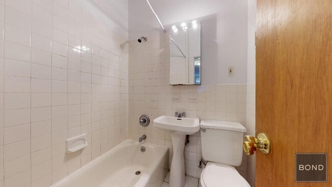 Foto del edificio - 502 E 88th St