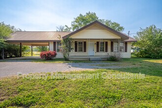 Building Photo - 2208 Old Gurley Pike