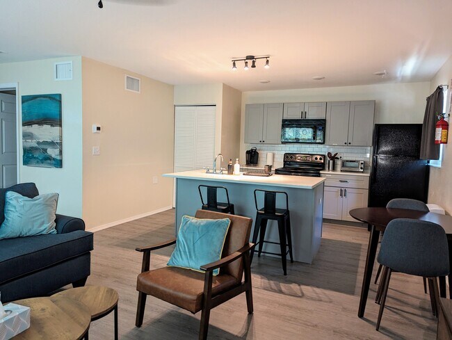 Cocina totalmente equipada - 14600 N Nebraska Ave