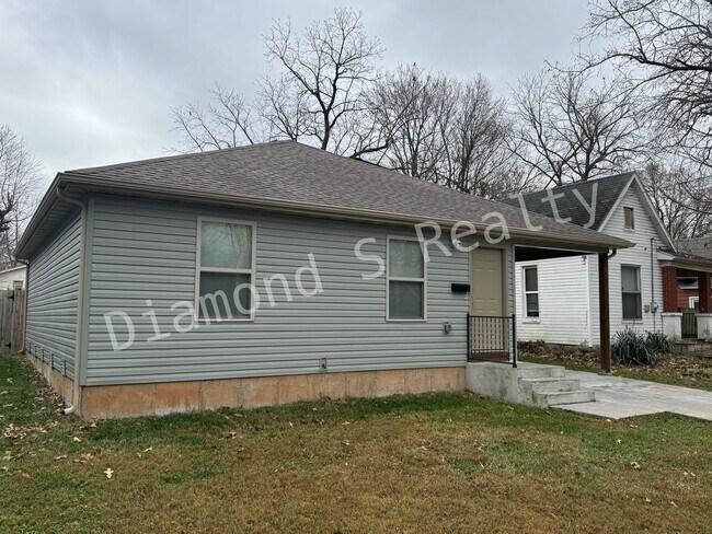 Foto del edificio - Cute and Clean 3 Bedroom Home Available!