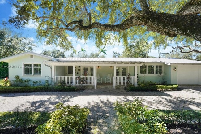 Foto del edificio - 4920 SW 76th St