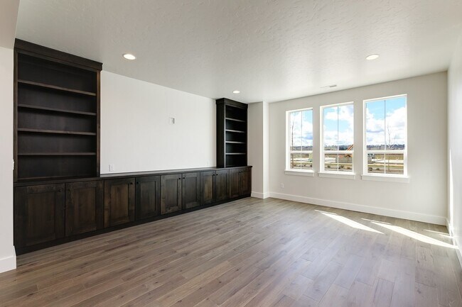 Building Photo - 3 Bedroom 2.5 Bathroom Townhouse in Harris...