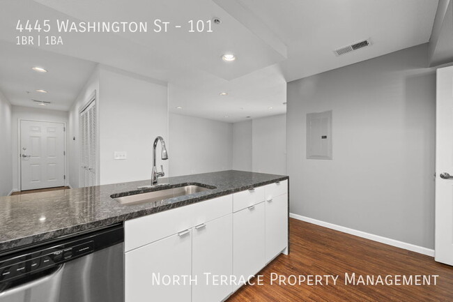 Building Photo - 1 Month FREE on a 13-Month Lease – Limited...