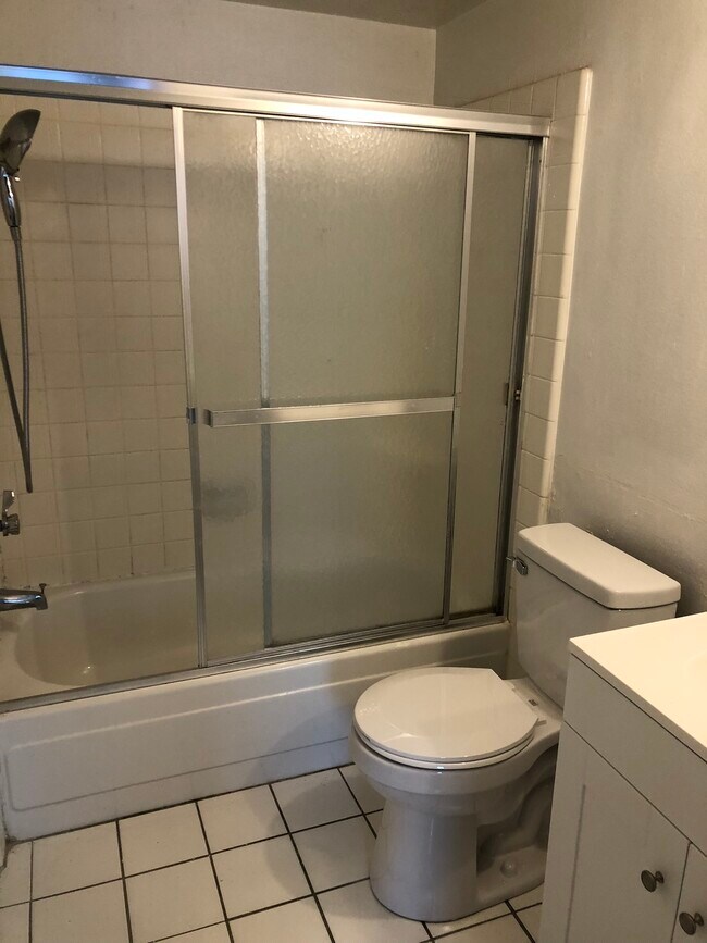 Building Photo - 9 Starfish Ct