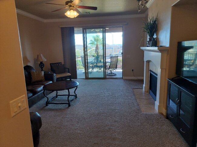 Foto del edificio - 810 S Dixie Dr