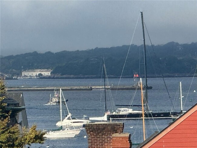 Building Photo - 33 Ann St