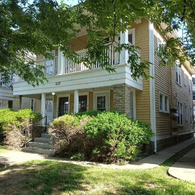 Foto del edificio - 633 W Ormsby Ave