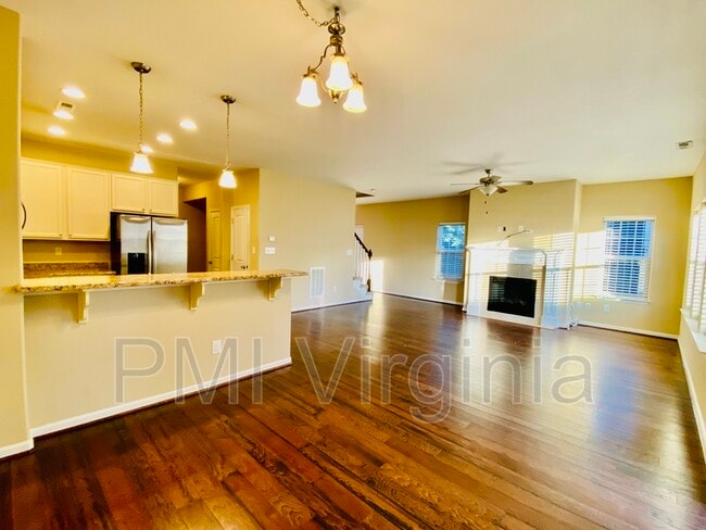 Building Photo - 4637 Lookout Rd