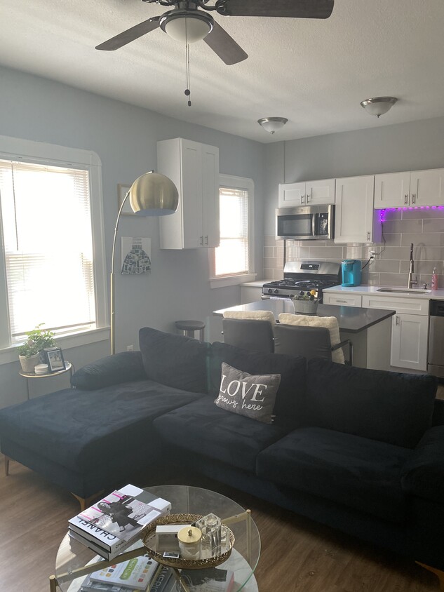 Foto principal - 12405 Detroit Ave