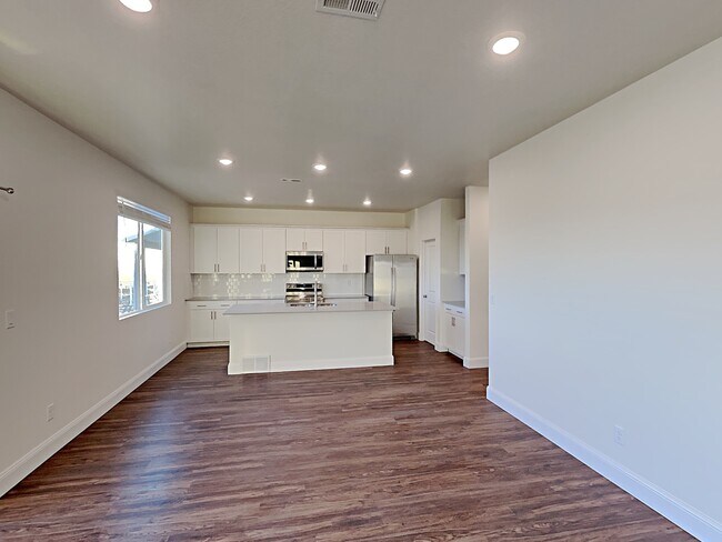 Building Photo - 2665 W 3290 S