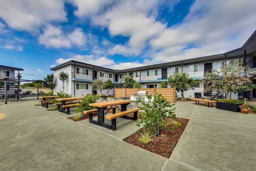 Foto principal - Beautifully Renovated Fremont Community. 3...