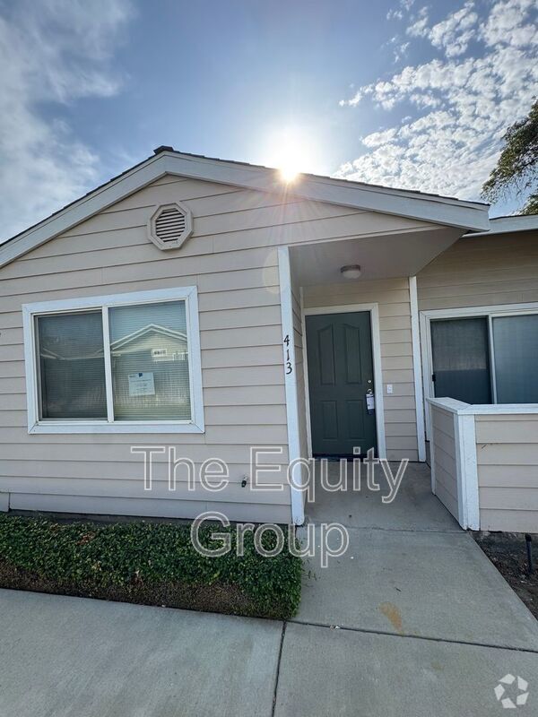 Building Photo - 413 N Park St