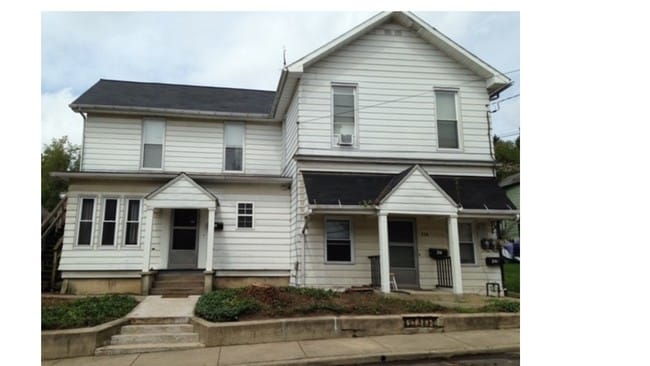 Building Photo - 216 W Washington St