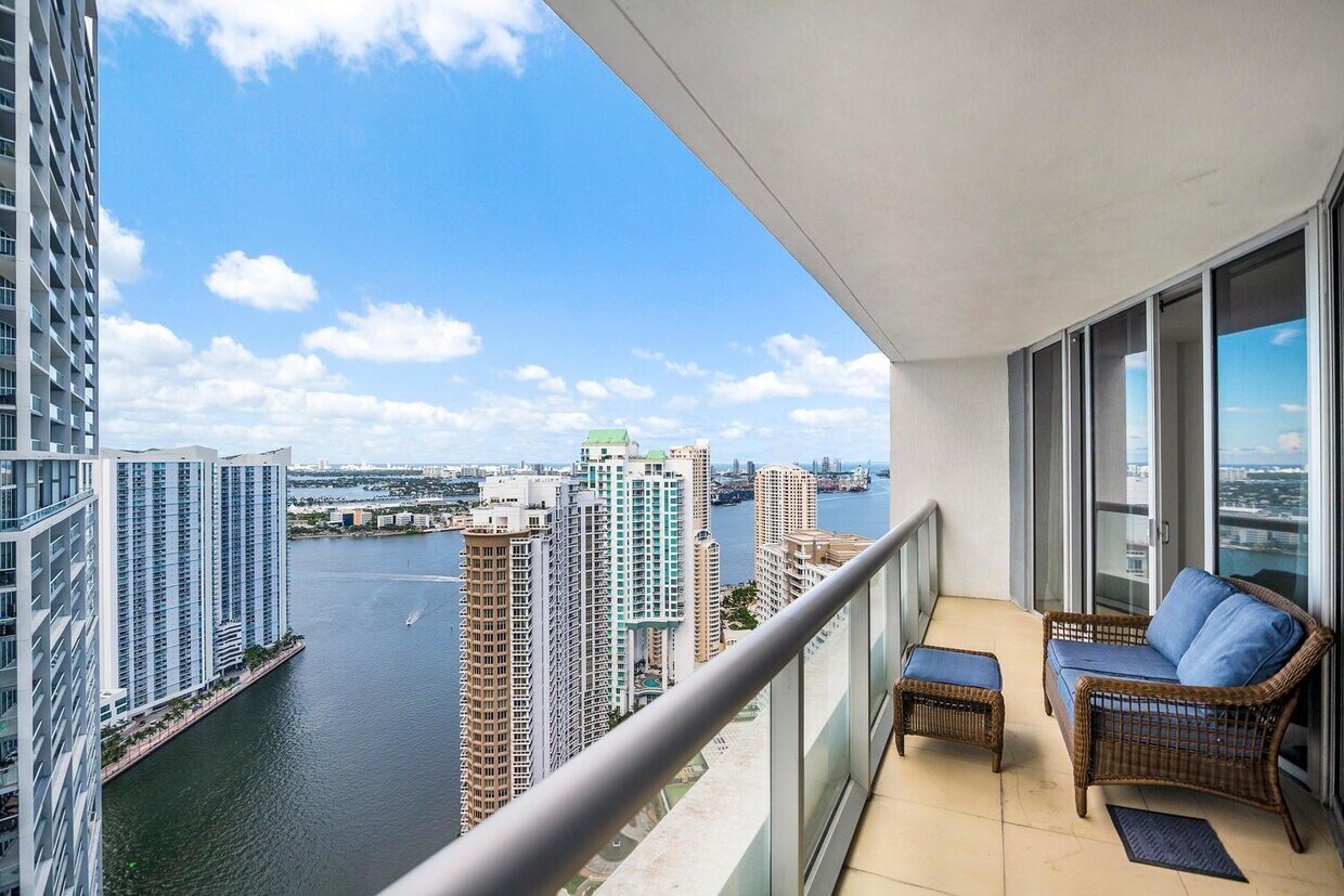 Foto principal - 495 Brickell Ave