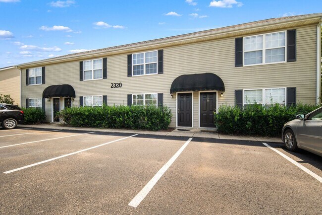 Foto del edificio - 2320 Willowbrook Dr